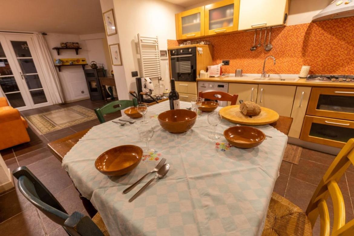לוקה Appartamento Ai Due Pioppi מראה חיצוני תמונה